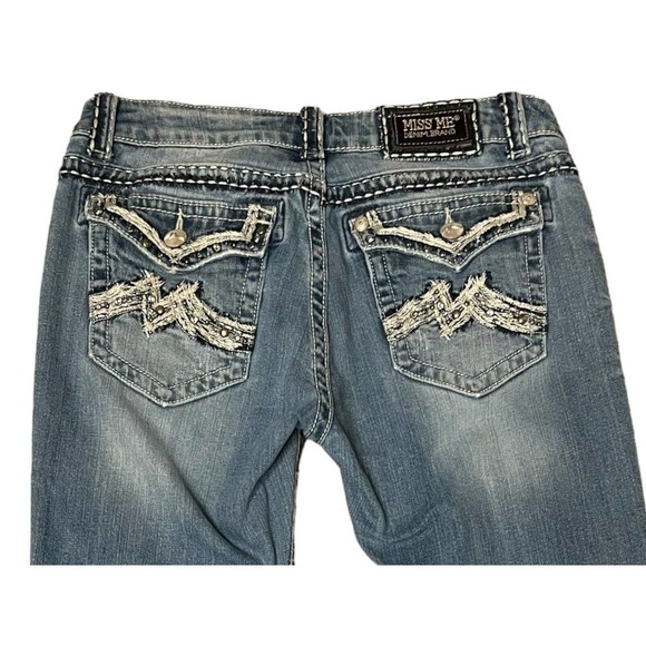 Miss Me EasyBootcut Jeans Size 30 x 33 Mid Rise Y2K Denim Bling Medium Wash - Picture 1 of 9